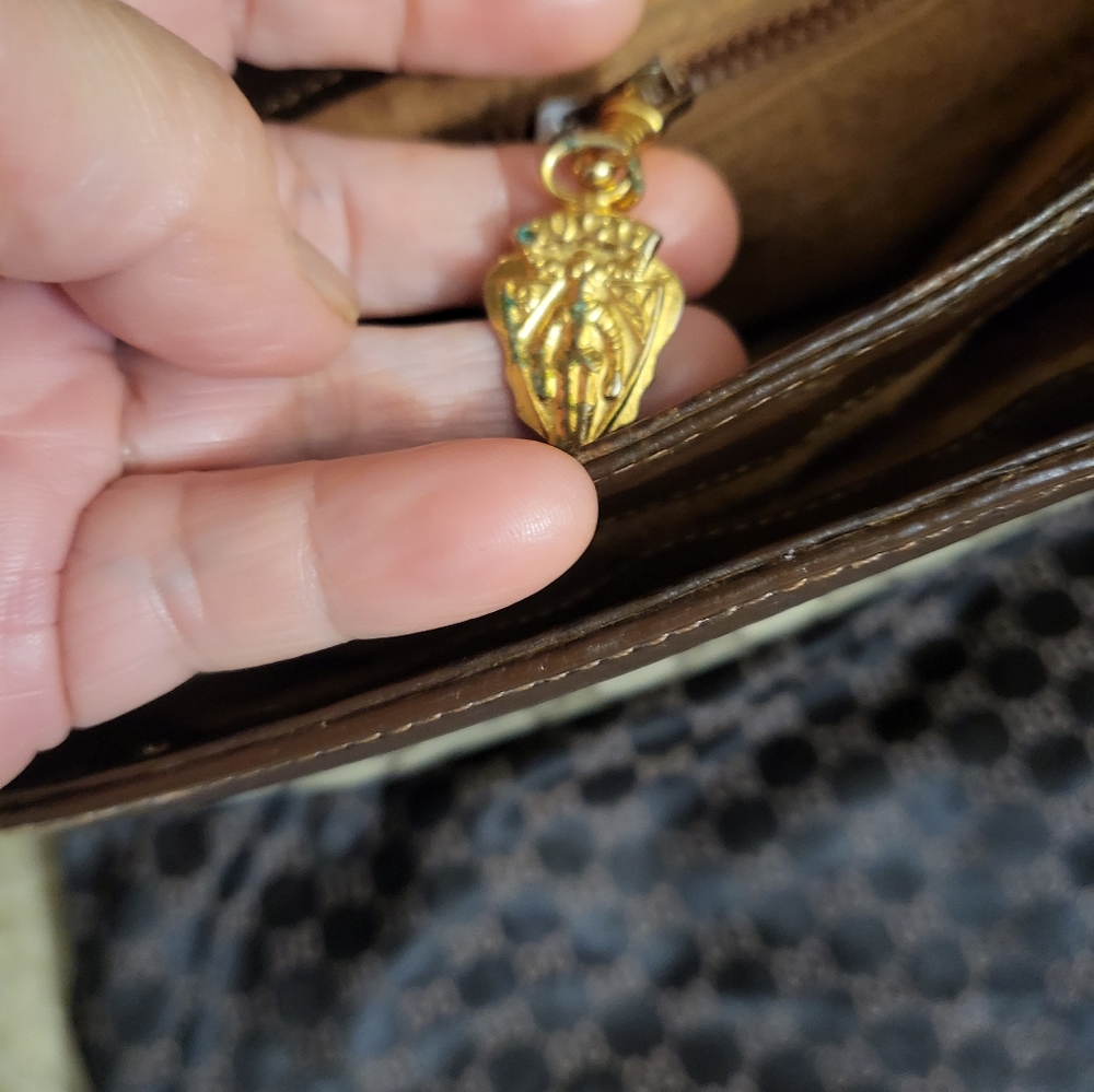 Authentic vintage late 1970's to early 80's gucci horsebit crossbody bag - Picture 3 of 15